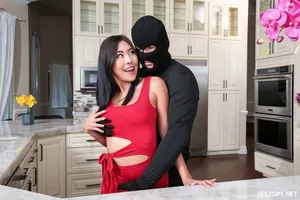 Vợ yêu muốn mang thai nhưng Người chồng luôn mệt mõi vì công việc và cái kết