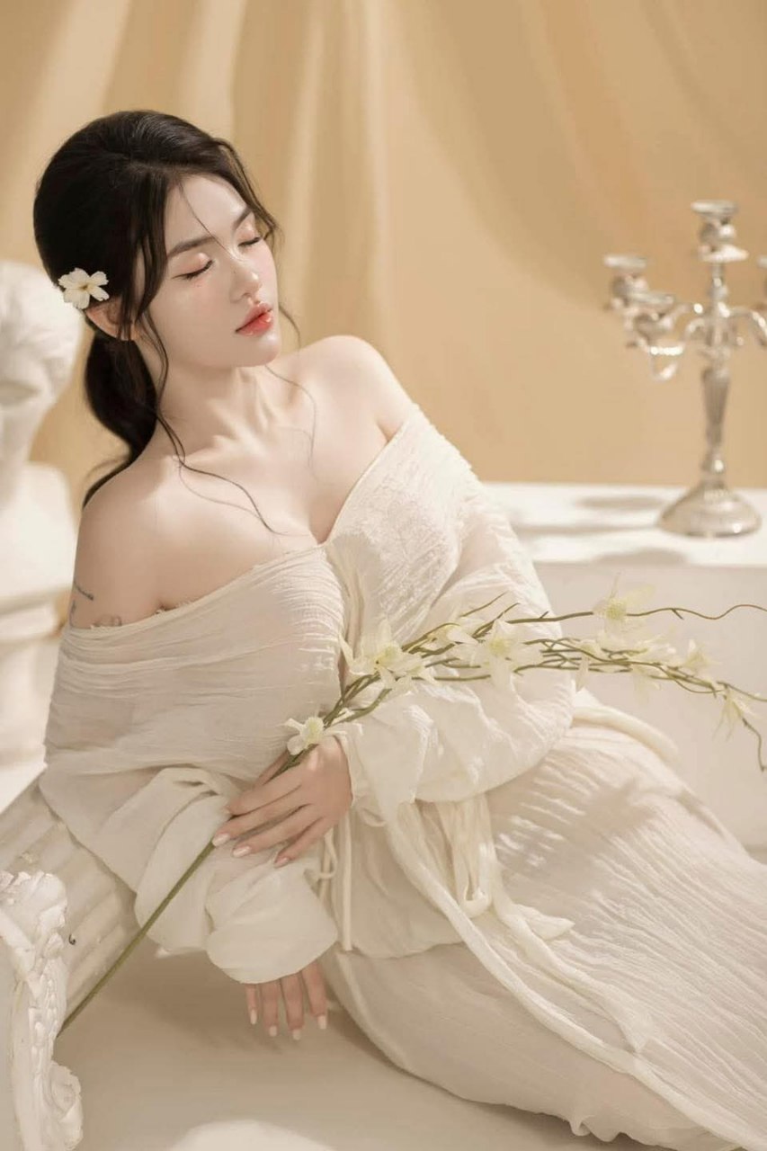 Nếu em chăm chỉ học hành, chị sẽ làm bất cứ điều gì cho em…